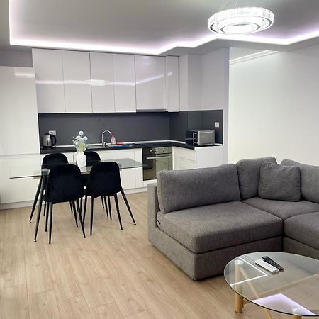 Appartement New Bazaar 2022 à Tirana Extérieur photo