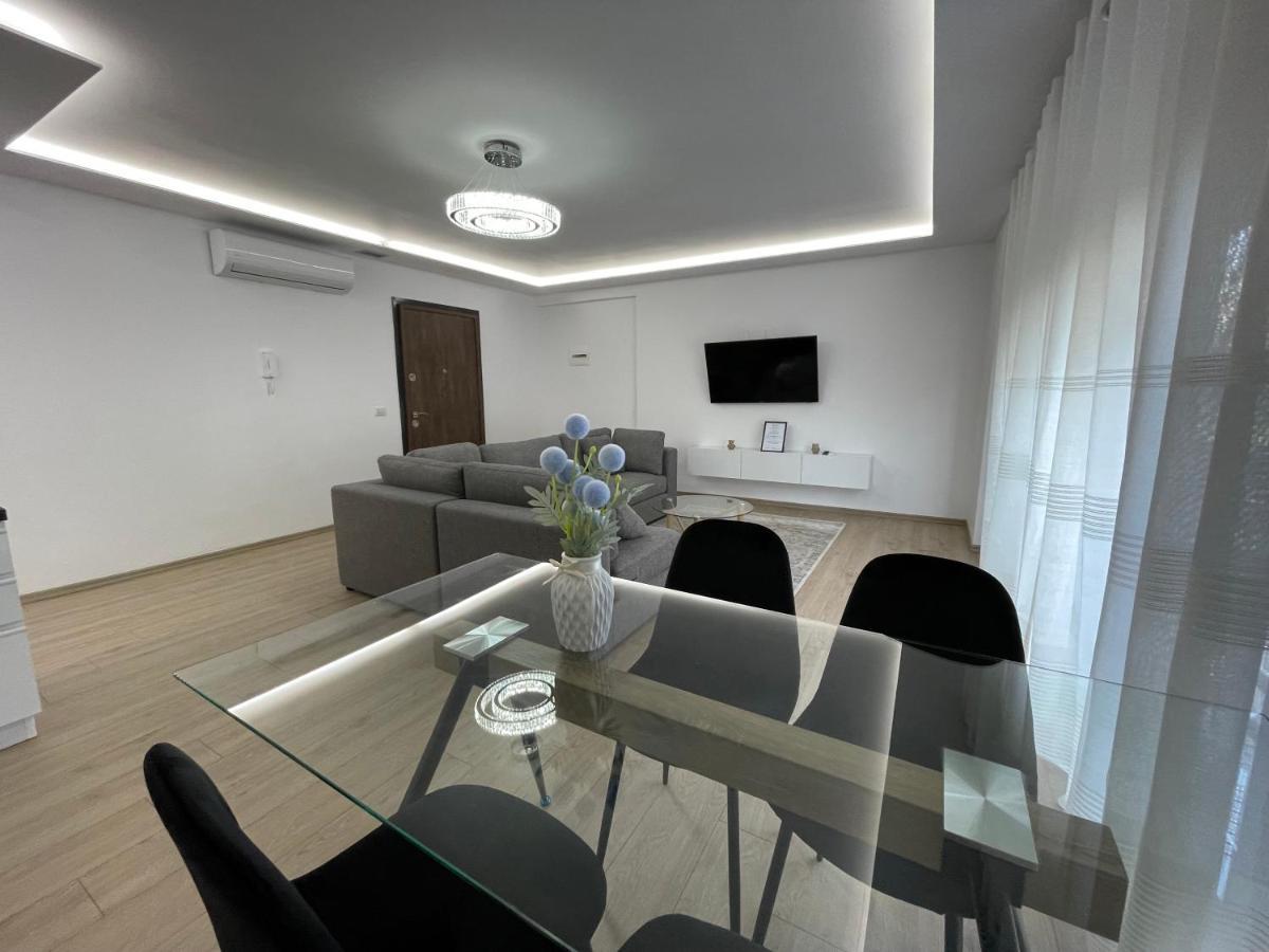 Appartement New Bazaar 2022 à Tirana Extérieur photo