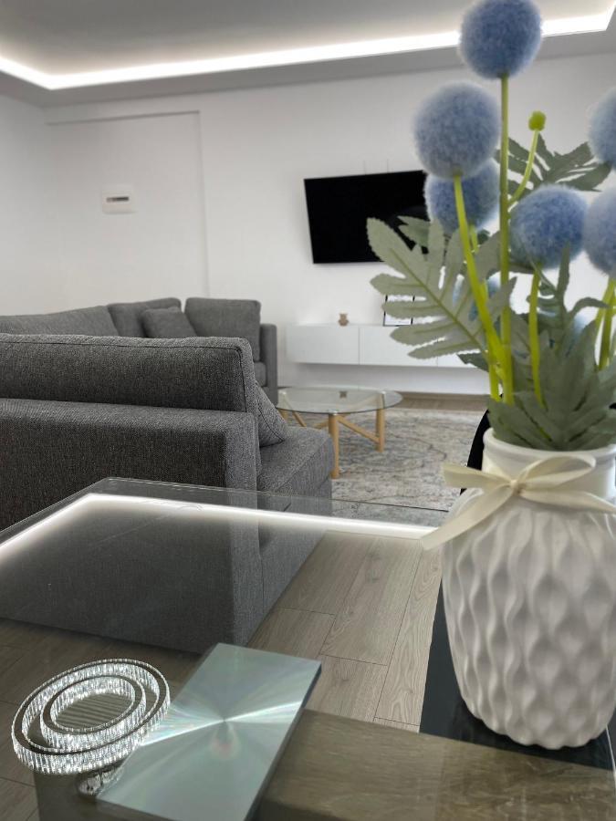 Appartement New Bazaar 2022 à Tirana Extérieur photo