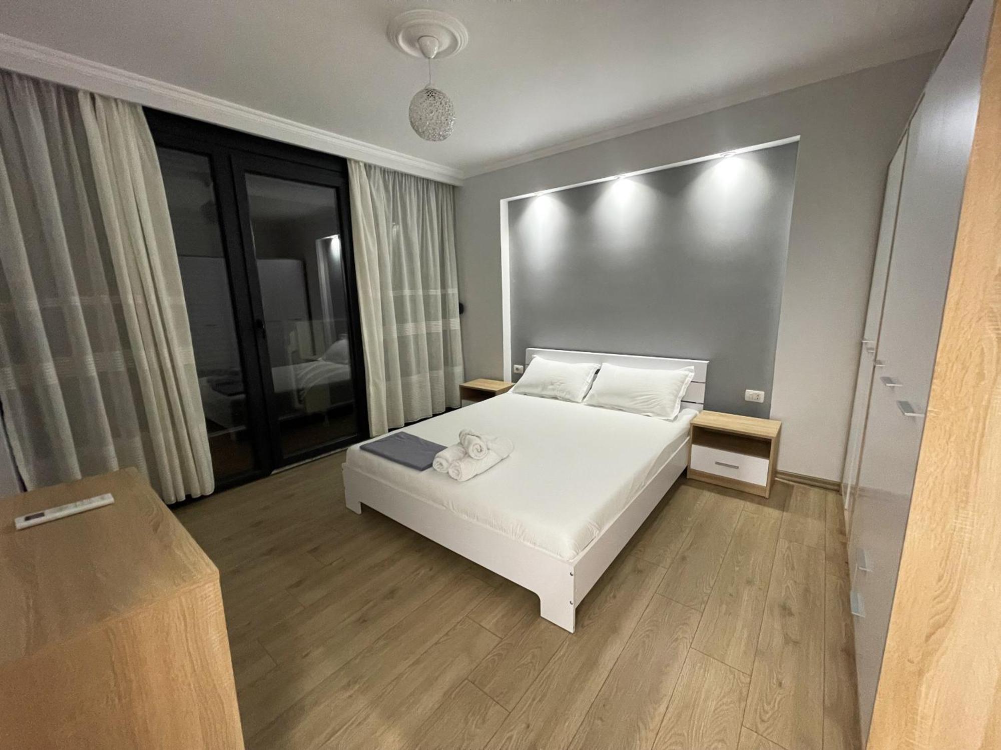 Appartement New Bazaar 2022 à Tirana Extérieur photo